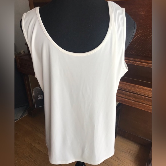 NWT Clara Sun Woo Mid Length V-Neck Tank - Ivory, size XL - Picture 2 of 7